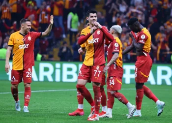 Galatasaray, son 30 sezonda liderken şampiyonluğu kaçırmadı
