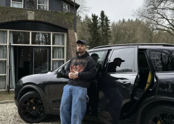 Lvbel C5 Yeni Yaşını Sazlı Sözlü Kutladı!