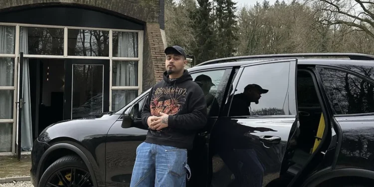 Lvbel C5 Yeni Yaşını Sazlı Sözlü Kutladı!