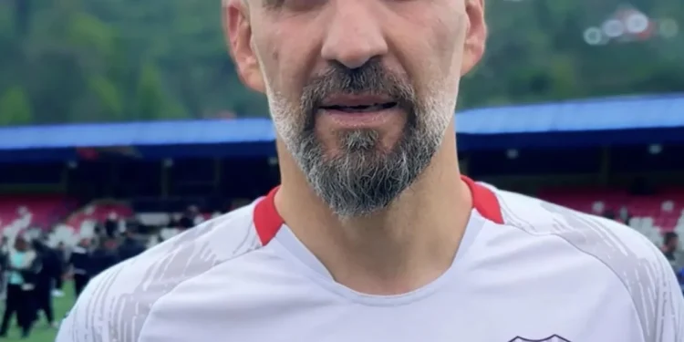 Emirhan Topçu'nun babası 45 yaşında şampiyon oldu