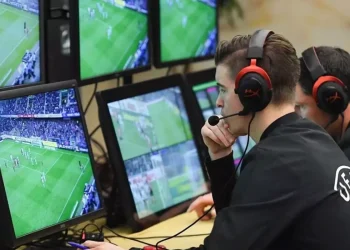 Canlı Yayında Şok Gelişme! VAR Hakemleri, Bahis Oynarken Yakaland