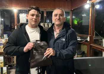 "Bulduğu Altınlarla Dürüstlük Dersi Verdi"