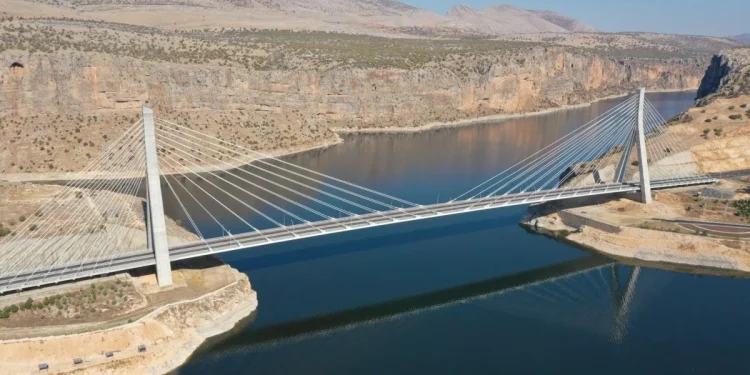 Uraloğlu: Nissibi Köprüsü ile 3,3 Milyar TL Tasarr