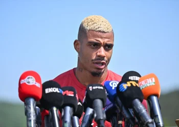 Mario Lemina: Osimhen Ne Seçerse Seçsin, Saygı Göstermeliyiz