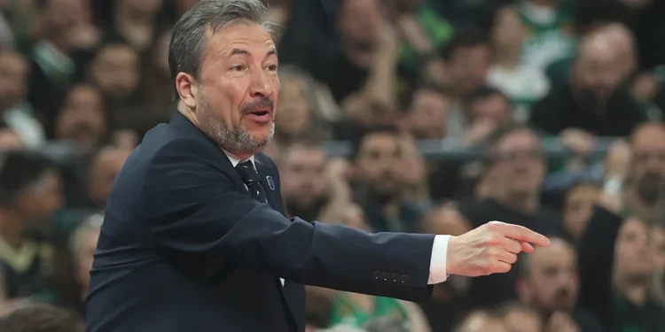 Luca Banchi: Hedefimiz Seriyi Beşinci Maça Taşımak