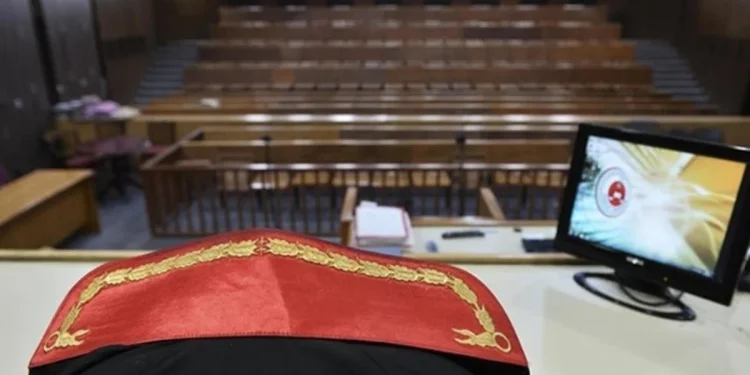 İstanbul Barosu yönetimine dava: Yargılama başladı