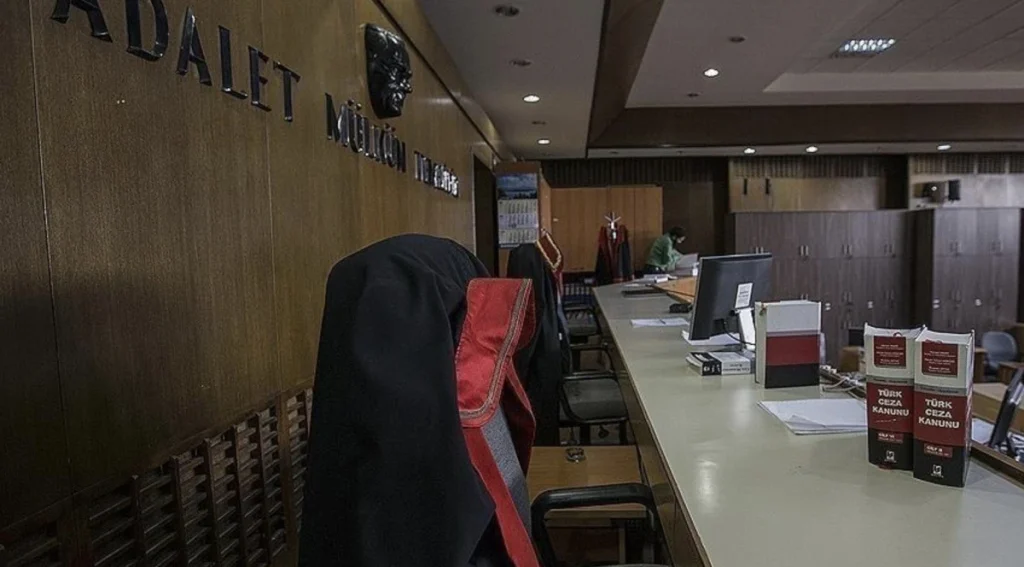 İstanbul Barosu yönetimine dava: Yargılama başladı