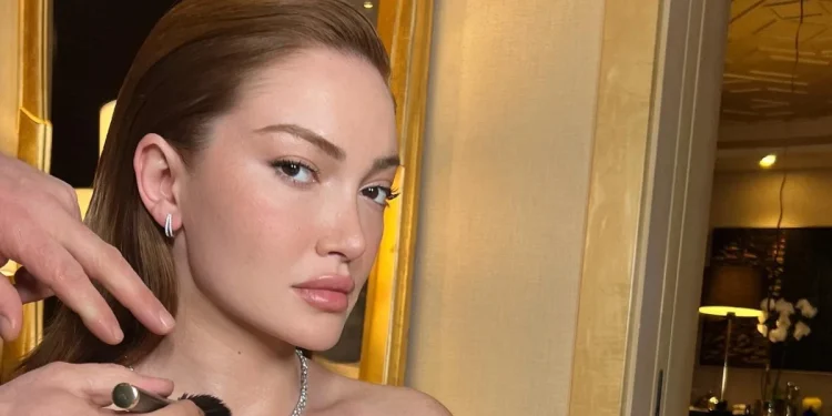 Danla Bilic kalça dolgusu sonrası 4. kez ameliyat oldu