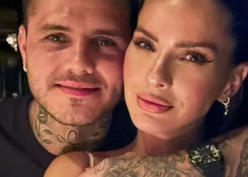 China Suarez yeniden İstanbul'u keşfe çıktı