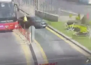 CHP'nin şoförü, polisin üzerine otobüs sürmüştü: EGM açıklama