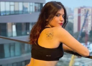 Feyza Civelek'in Gözünde Korkutan Kornea Hasarı