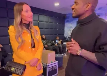 Hadise, Usher ile Buluştu! Sosyal Medyada Olay Oldu