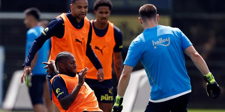 Fenerbahçe, Konyaspor maçı için hazırlıklarını sürdürdü