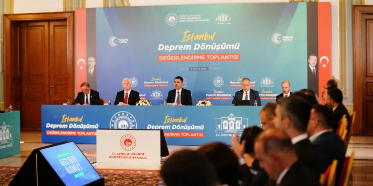 Murat Kurum: İstanbul'da dönüşmesi gereken 600 bin bina