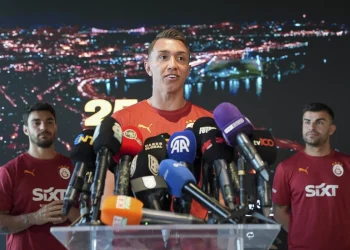 Muslera'dan Fenerbahçe'ye sert mesaj!