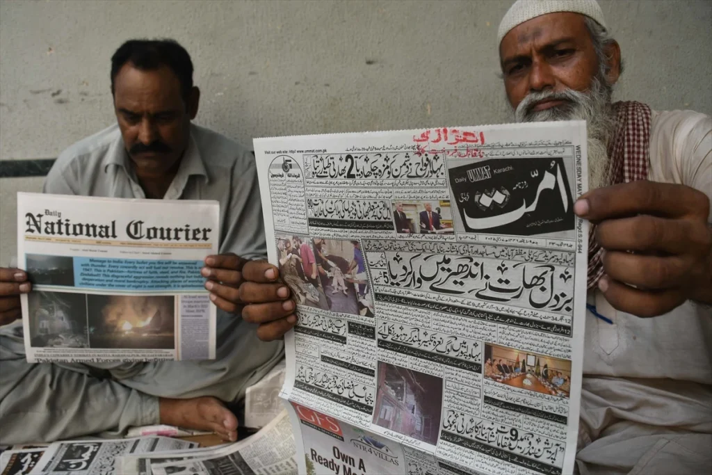 Pakistan Basını, Hindistan Saldırılarını Manşette