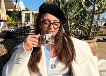 Sıla Türkoğlu Cannes'da! Paylaşımlarına ilgi büyük