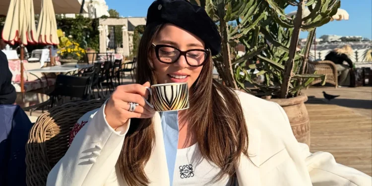 Sıla Türkoğlu Cannes'da! Paylaşımlarına ilgi büyük