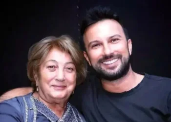 Tarkan'dan Anlamlı Paylaşım: Annesini Andı, Anlattı