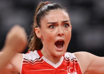 Zehra Güneş’in Davet Stili Göz Kamaştırdı