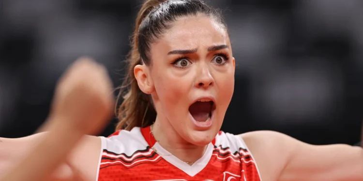 Zehra Güneş’in Davet Stili Göz Kamaştırdı