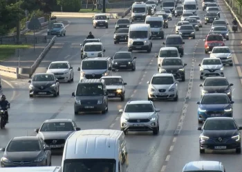 Bayram Sonrası İstanbul'da Trafik Çilesi Başladı