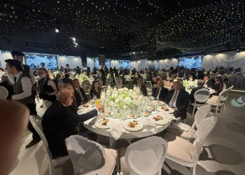 Çorum’daki lüks düğünde ünlü akını yaşandı