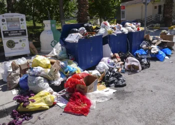 CHP’li Buca’da Grev Krizi: İşten Çıkarmalar Başladı