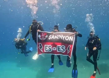 Eskişehirspor'a Şampiyonluk Kutlaması Denizde!