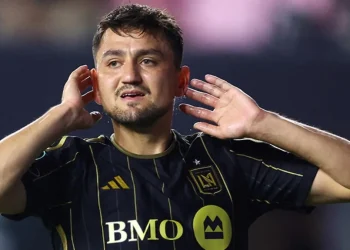 Cengiz Ünder, Antalyaspor’un radarına girdi