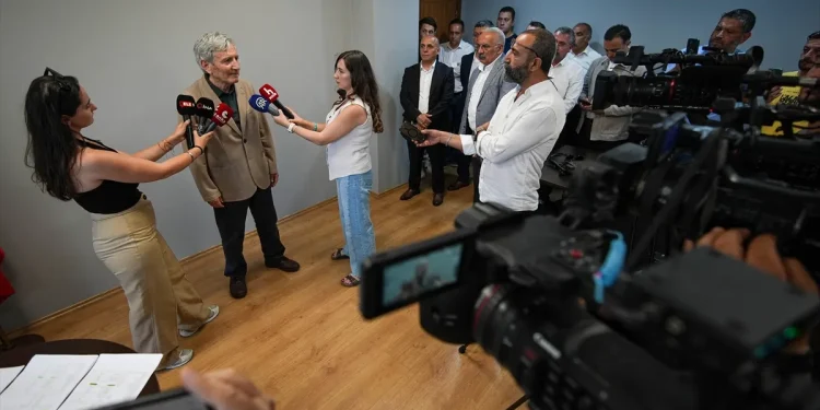 Belediye-İş'ten İzmir işçi çıkarımlarına tepki çağrısı