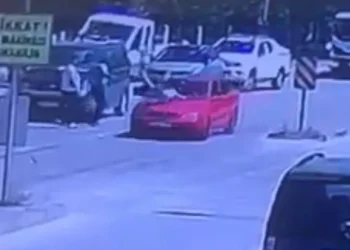 Yola çıkan 7 yaşındaki çocuğa Bolu'da araç çarptı