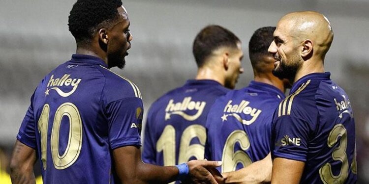 Fenerbahçe, Benfica maçı ile kampı bitiriyor