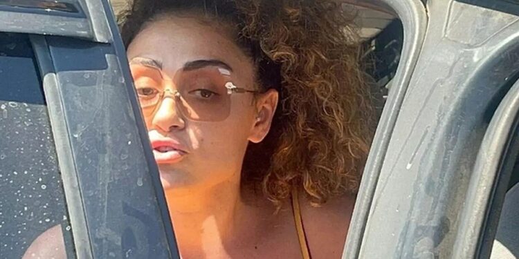 İbrahim Tatlıses’in kızı Dilan Çıtak Trafikte Terör Estirdi