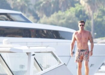 Kıvanç Tatlıtuğ 1,5 Milyon Euro’luk Yatıyla Bodrum Tatilinde