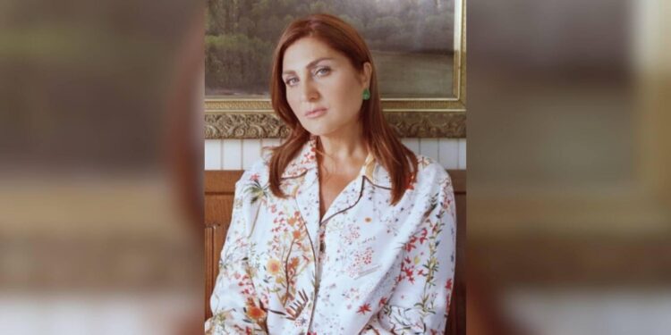 Sibel Can’ın Kızı Melisa Ural Güzelliğiyle Büyüledi