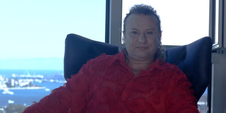 Onur Akay, Yeni Şarkısı ‘İstanbul’a Küskünüm’ü Yayınladı