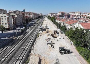 Başkan Altay: “Konya Tarihinin En Önemli Ulaşım Yatırımlarından KONYARAY Banliyö Hattında Çalışmalar Yarıyı Geçti”