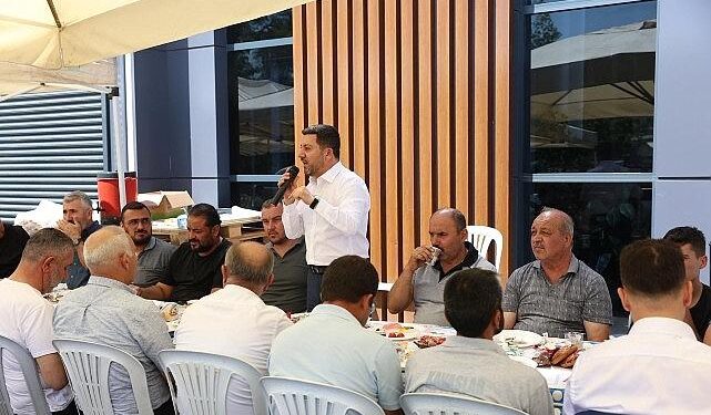 Başkan Arı, Sanayi Esnafıyla Bir Araya Gelerek Sohbet Etti