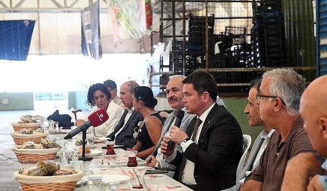 Başkan Erkan Aydın, Dikkaldırım’da vatandaşla buluştu