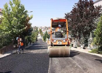 Çankaya’da Asfalt Mesaisi Devam Ediyor