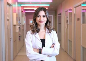 İlişkilerde ‘dadı’ rolü kadınları yalnızlığa sürüklüyor!