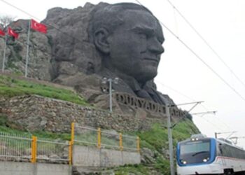 İZBAN’daki grev nedeniyle ulaşım hatlarında düzenleme