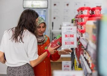 İZMAR 10’uncu mağazaya ulaştı