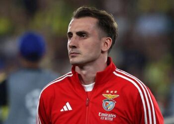 Kadıköy’de Kerem Aktürkoğlu’na büyük ilgi