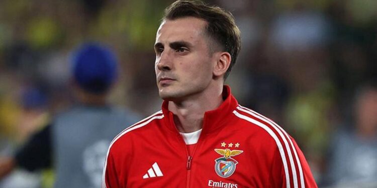 Kadıköy’de Kerem Aktürkoğlu’na büyük ilgi