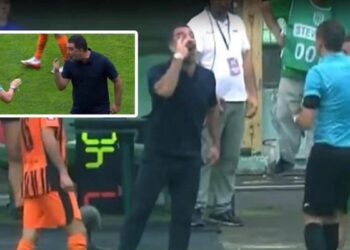 ‘Kapat çeneni’ Arda Turan adeta sinir krizi geçirdi! Hakemle ateşli tartışma ekranlara yansıdı