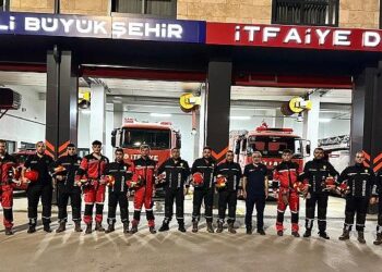 Kocaeli Büyükşehir, Balıkesir’e ekipleri hızır gibi gönderdi