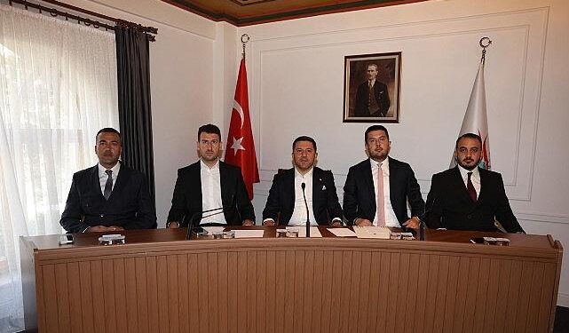 Nevşehir Belediye Meclisi Olağanüstü Toplandı