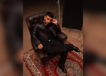 Reynmen’in Annesinden Oğluna Göndermeler